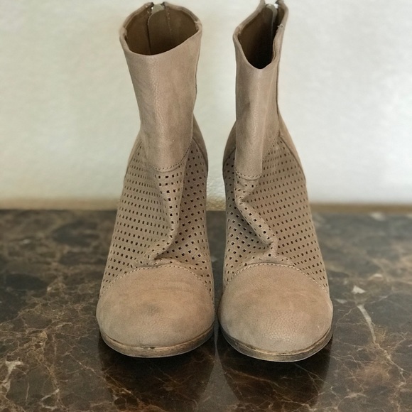 1.4.3 girl - Picture 2 of 5